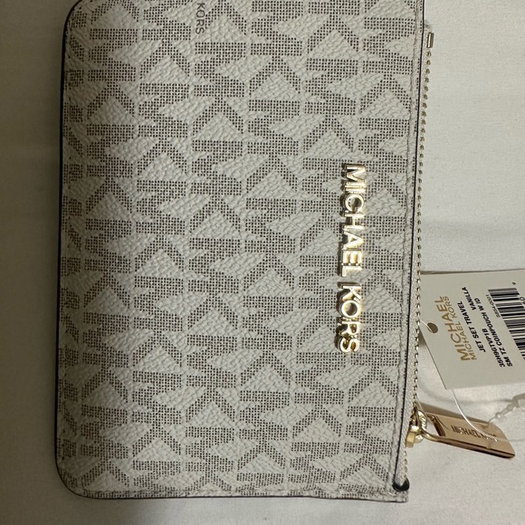 Michael Kors Jet Set Travel SM TZ Coinpouch - Picture 2 of 4